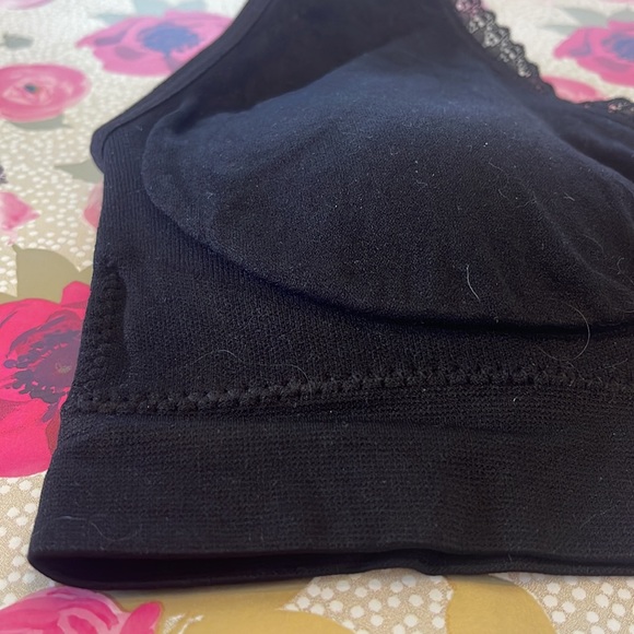 Black Tag-free Kathy Ireland Intimates Seamless Comfort Bra wRemovable Pads - Picture 3 of 7